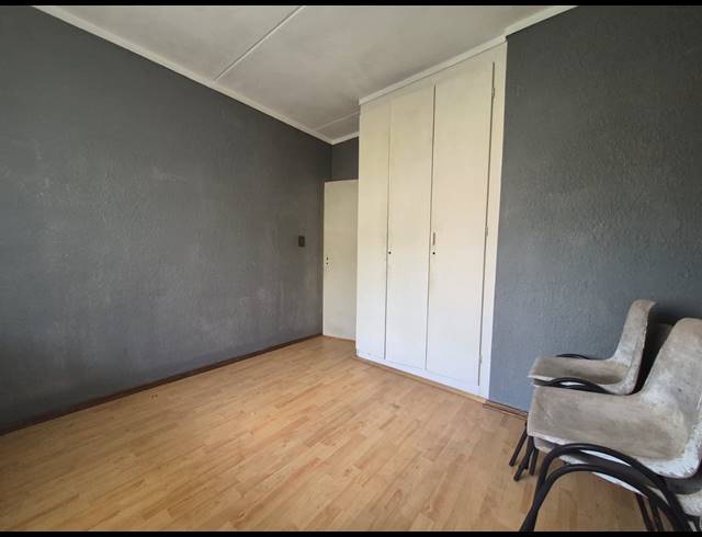 2 BEDROOM APARTMENT FOR SALE IN RAVENSWOOD